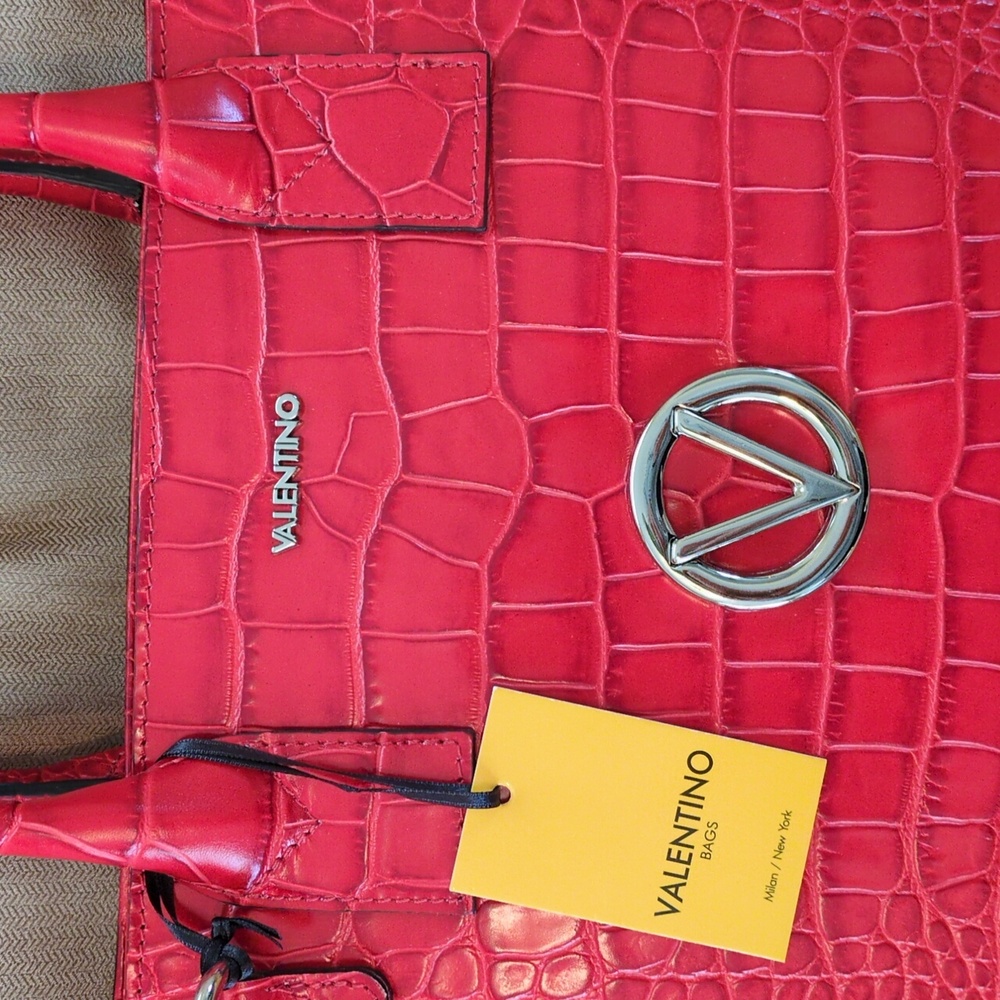 ❤️ Valentino by Mario Valentino Charmont Poppy Red Croc Leather Tote RARE - Picture 3 of 15